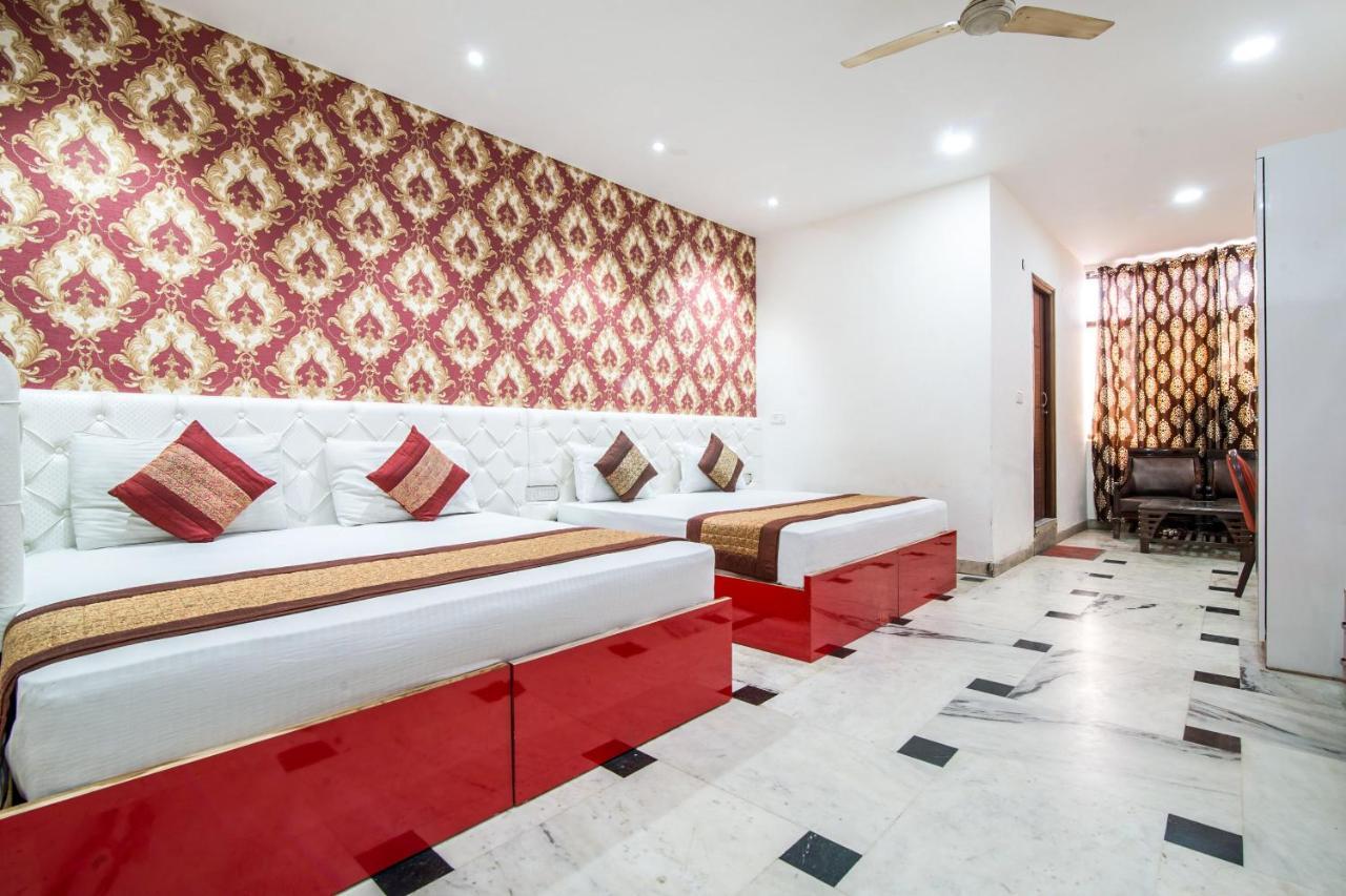 Capital O Hotel Orchid Garden Near Satyam Inox Patel Nagar New Delhi Extérieur photo