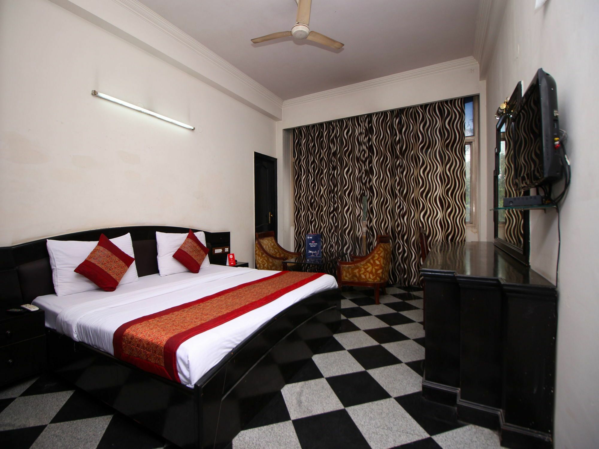 Capital O Hotel Orchid Garden Near Satyam Inox Patel Nagar New Delhi Extérieur photo